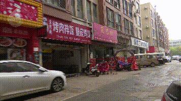 DƬ